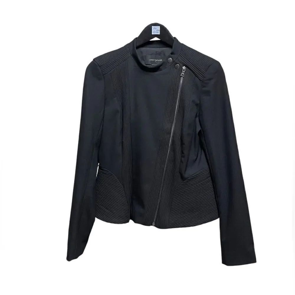 🌟NEW🌟Ann Taylor🌟Zipped Black Blazer